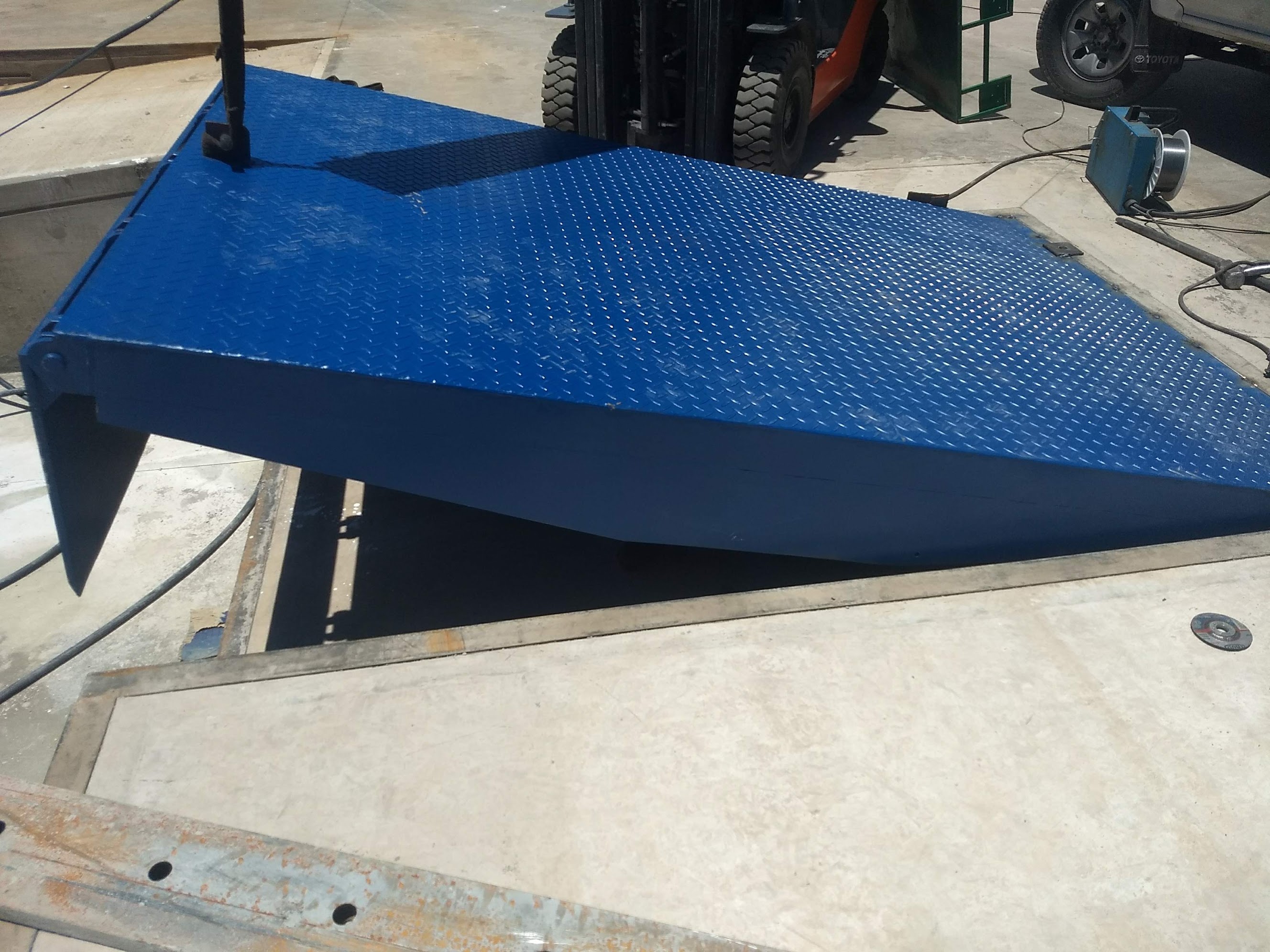 Rampa de Nivelación Hidráulica para Muelle